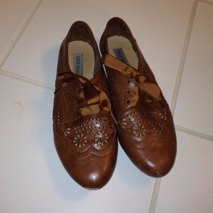 Steve Madden Oxfords