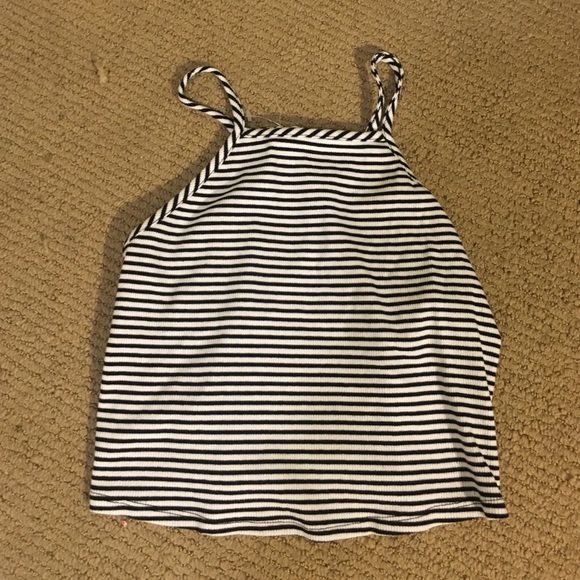 black and white crop top