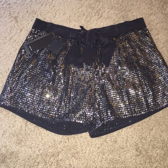 Sequin black and gold