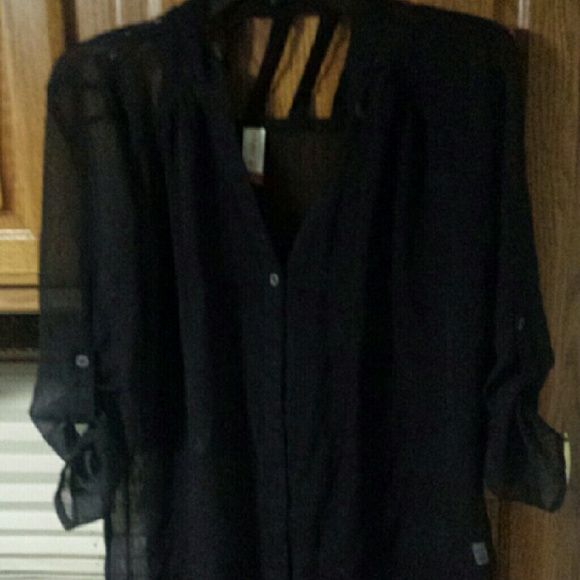 Black 3/4 sleeve top