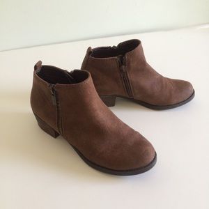 Brown Carlos Santana Ankle Booties
