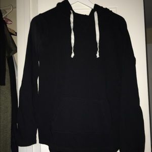 Black athleisure long sleeve top