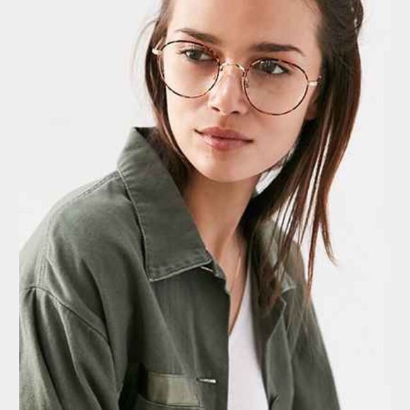 Urban Outfitters Charlotte Readers