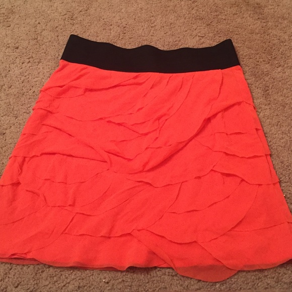 Express skirt size small