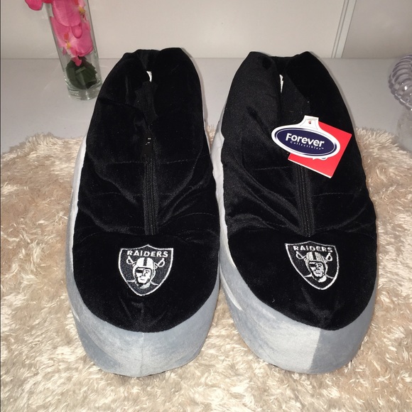 jordan puffy slippers