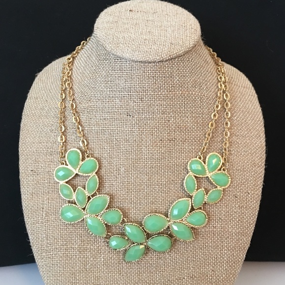 Mint statement necklace