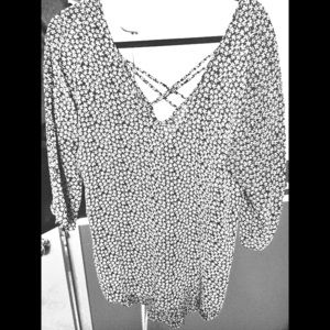 Brandy Melville John Galt Daisy Top