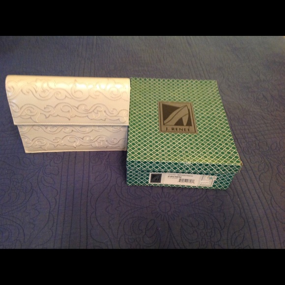 πCLUTCH/SHOULDERπ$12 - Picture 4 of 4