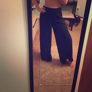 High waist wide leg trouser. Sz XS. NWOT