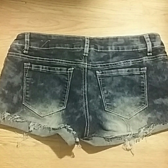 Patterned Shorts - Picture 2 of 2