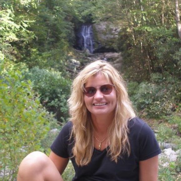 Meet your Posher, Deanna
