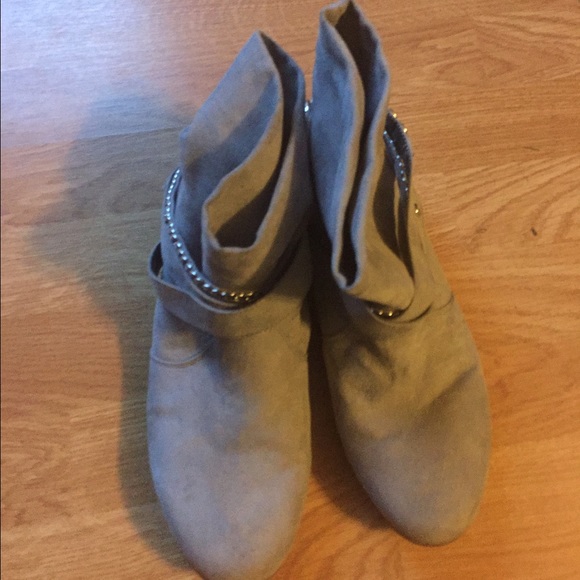 Juicy Couture Shoes - Used Women Juicy Couture Boots