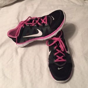 women's Nike sneakers