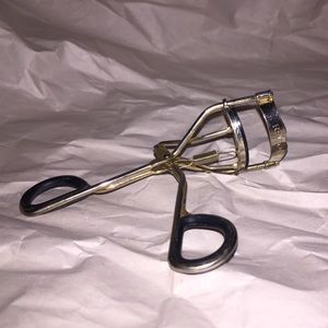 Revlon eyelash curler
