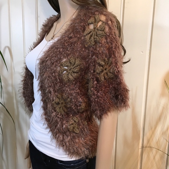 Floral Crochet Crop Bolero - Picture 5 of 6