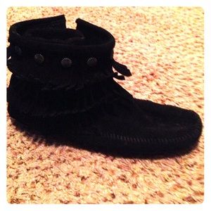 Minnetonka fringe booties