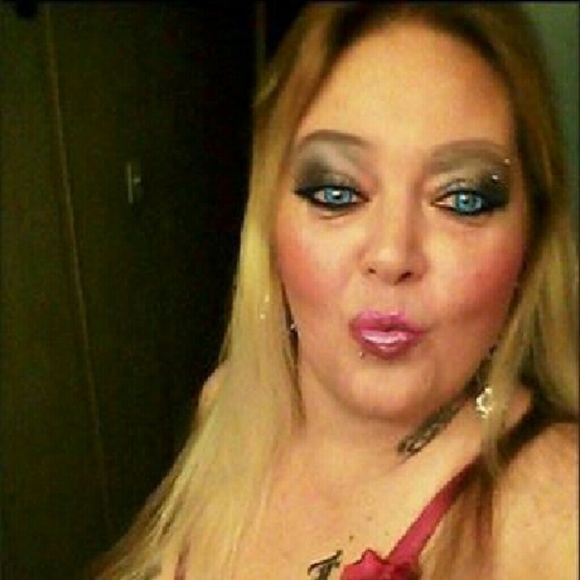 Looking 4 xxl Shirts & 36 waist jeans