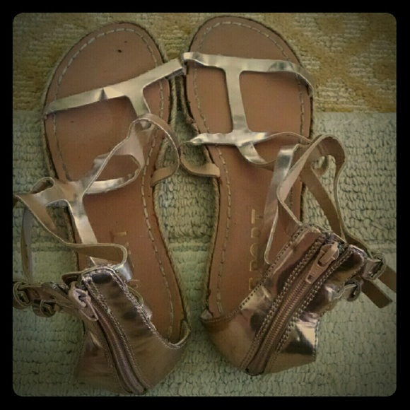 Strappy flats