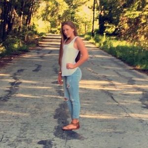 Meet your Posher, Kylee