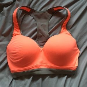 Victoria's Secret incredible sports bra 32d coral