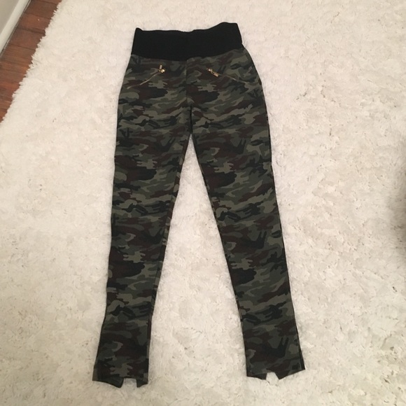 Camouflage high waisted leggings