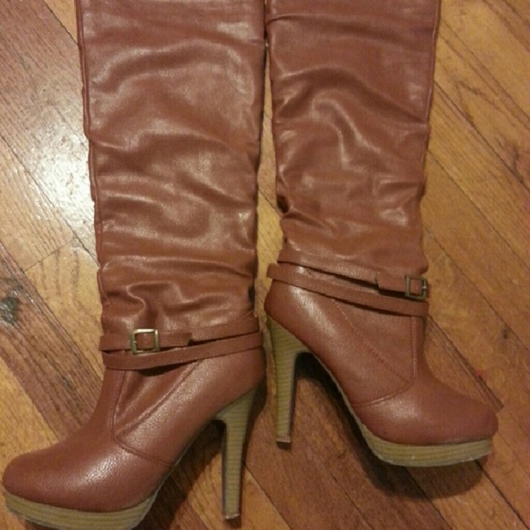 Boots. Charlotte russe