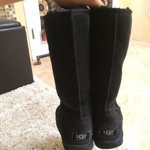 Black Ugg Boots