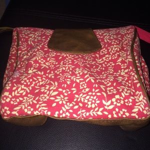 Taylor Swift makeup bag