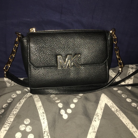 MICHAEL  KORS PEBBLEATHER FLOR. ❗️