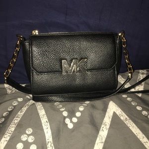 MICHAEL  KORS PEBBLEATHER FLOR. ❗️