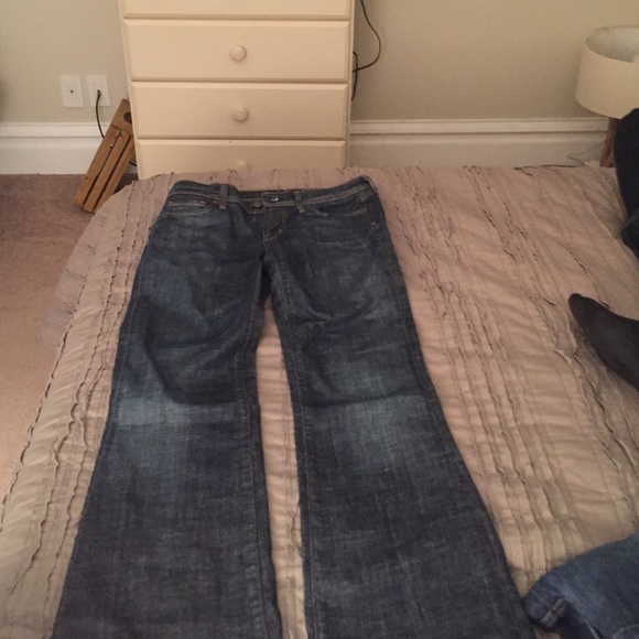 Jeans - Picture 1 of 2