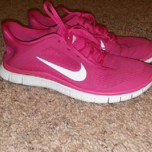 Size 9 pink Nike shoes