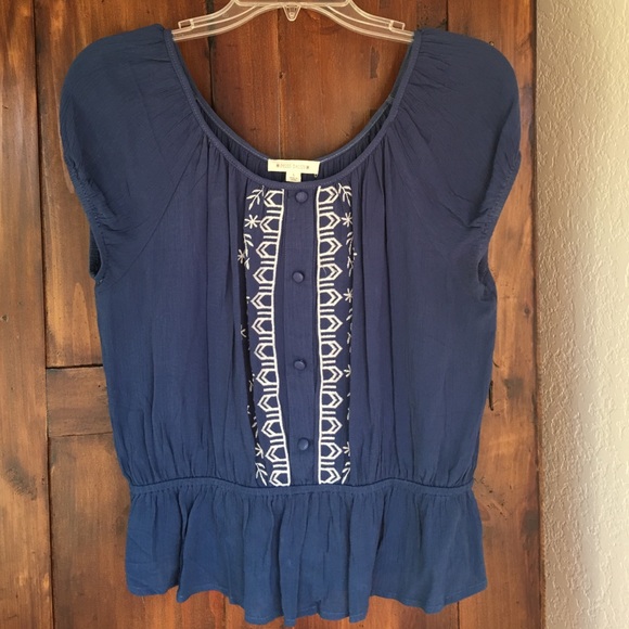 ⚡️⚡️FLASH SALE ⚡️⚡️ Miss Daisy Top - HURRY‼️