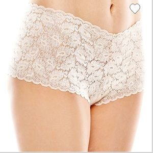 Cheeky lace panties