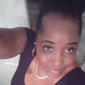 Meet your Posher, Inella