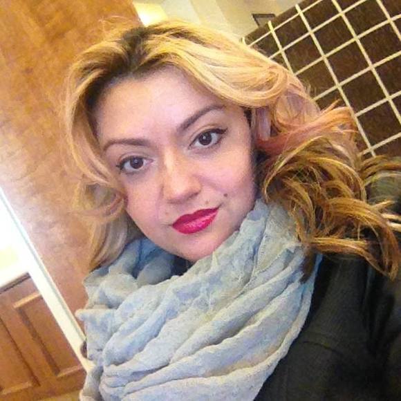 Meet your Posher, Alanna - Picture 2 of 2