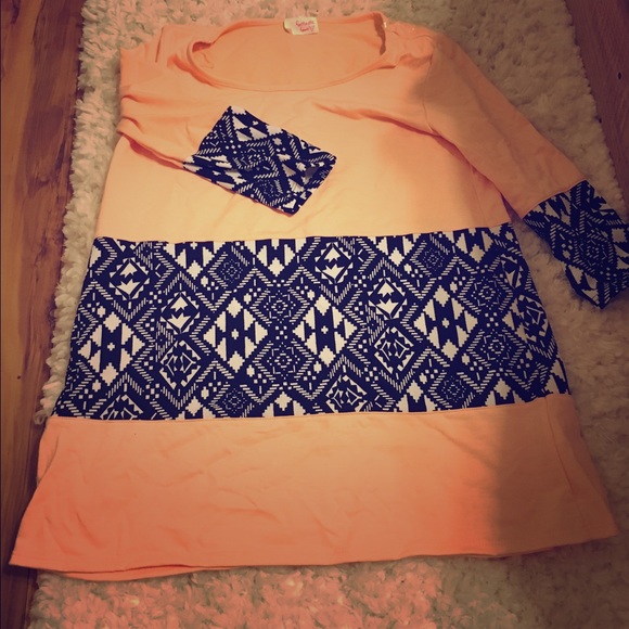 Quarter sleeve Aztec print shirt - Picture 1 of 1