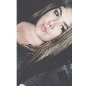 Meet your Posher, Shania