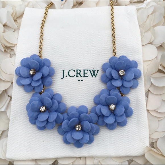 NWT J Crew Blue Floral Burst Rhinestone Necklace - Picture 4 of 4
