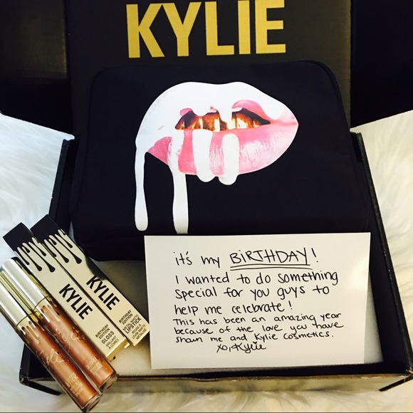 Kylie Birthday gold set makeup bag poppin lord