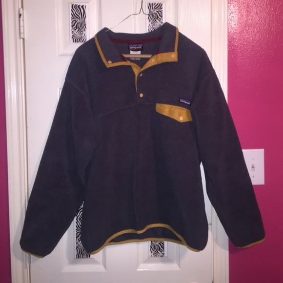 LOOKING TO TRADE/ sell Patagonia synchilla fleece