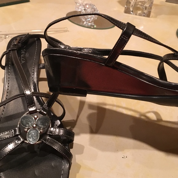 Metallic sandals 1" heel... More of pewter color - Picture 2 of 3