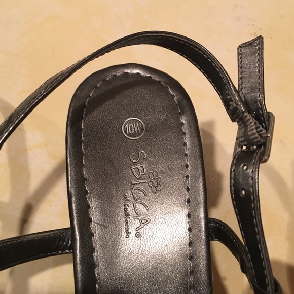 Metallic sandals 1" heel... More of pewter color - Picture 3 of 3