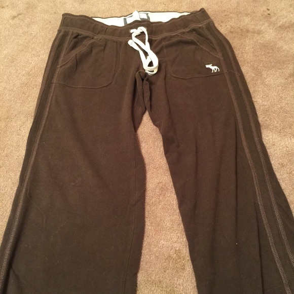 Brown Abercrombie and Fitch lounge pants - Picture 2 of 4
