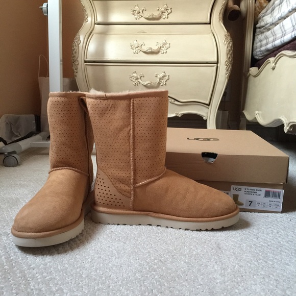 Authentic ✨brand new ✨UGG