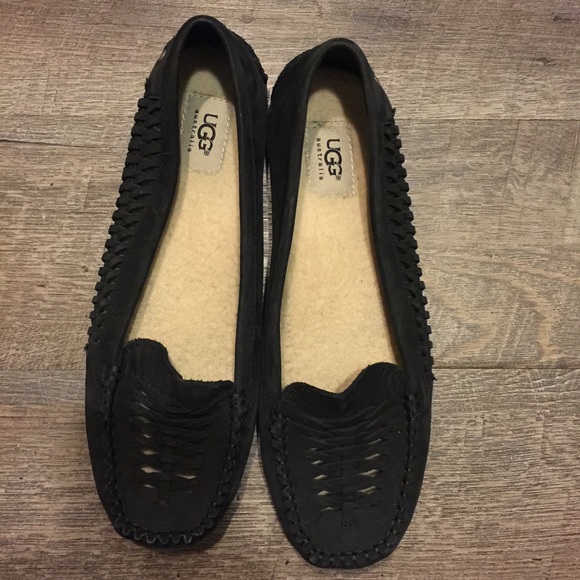 UGG Loafer: 10