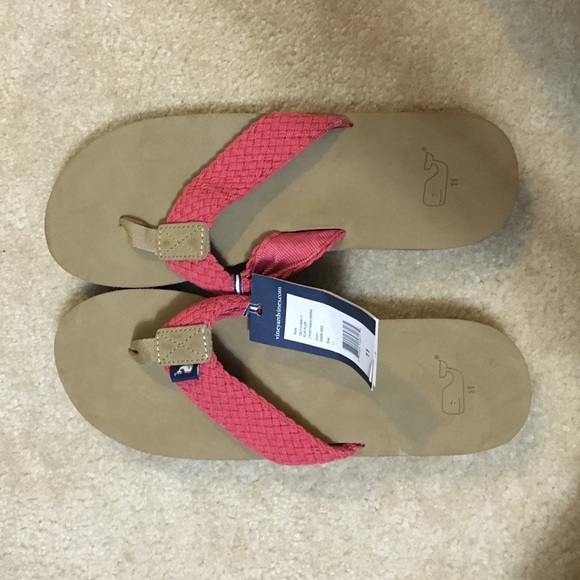 Vineyard Vines flip flops