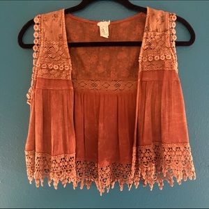 Gimmick by BKE Brown Vest