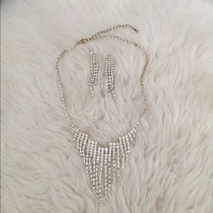 Costume/formal Necklace & Earrings