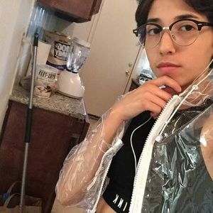 Meet your Posher, Marina